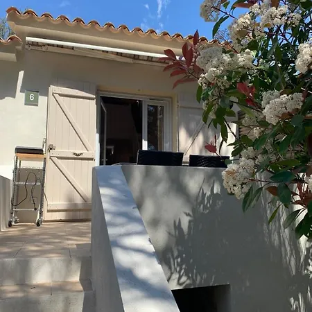 Les Pins De Santa Giulia 펜션 포르토베쉬오