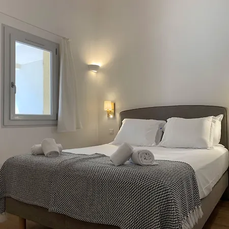 Les Pins De Santa Giulia *