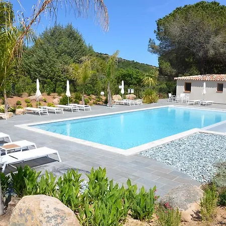 Les Pins De Santa Giulia 펜션 *