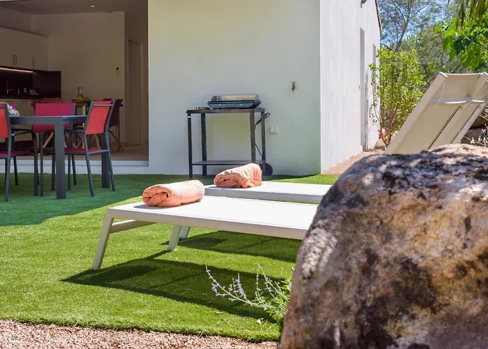 Les Pins De Santa Giulia