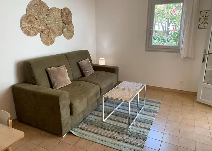 Les Pins De Santa Giulia