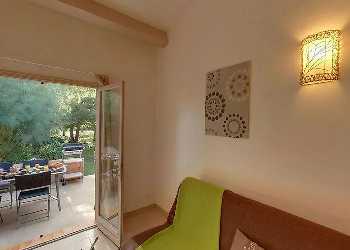 Les Pins De Santa Giulia Hébergement de vacances Porto-Vecchio (Corsica)