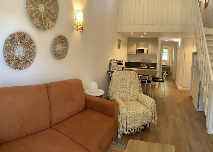 Les Pins De Santa Giulia