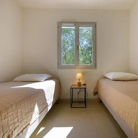 Les Pins De Santa Giulia