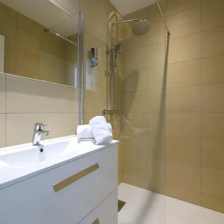 Les Pins De Santa Giulia *