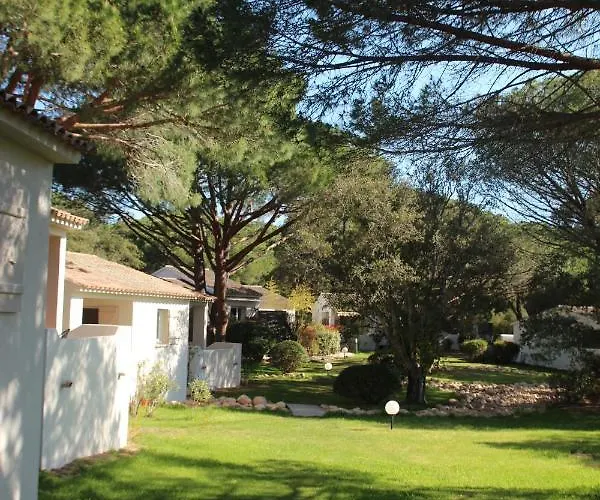 Les Pins De Santa Giulia Дом отдыха Порто-Веккьо