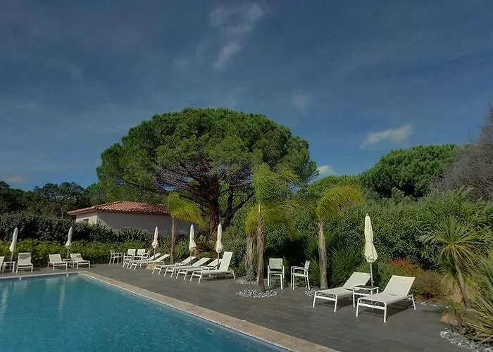 Les Pins De Santa Giulia Порто-Веккьо