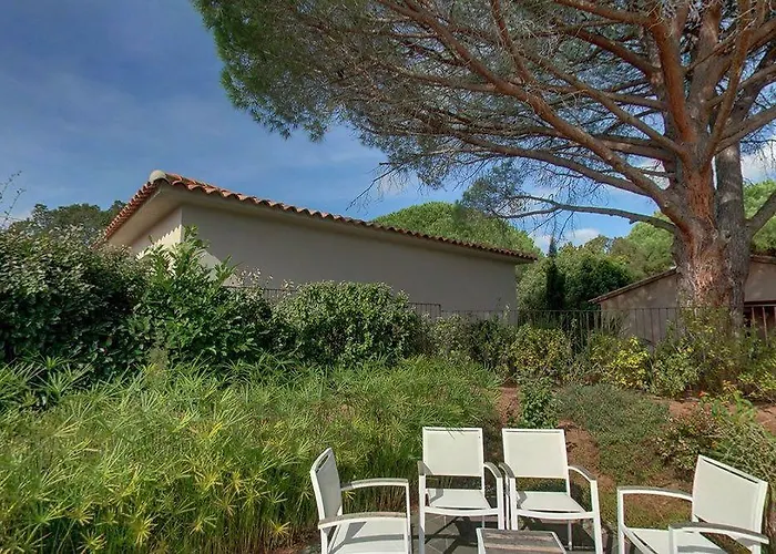 Les Pins De Santa Giulia Дом отдыха