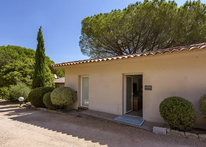 Les Pins De Santa Giulia Дом отдыха Порто-Веккьо