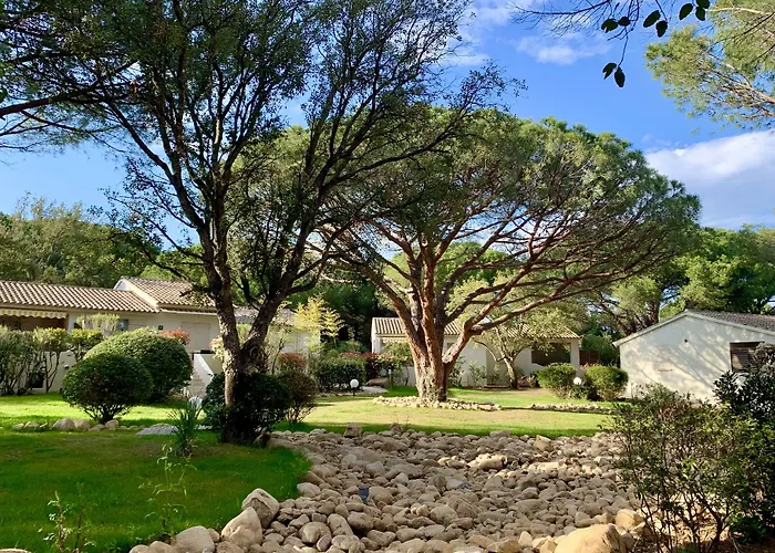Les Pins De Santa Giulia Дом отдыха