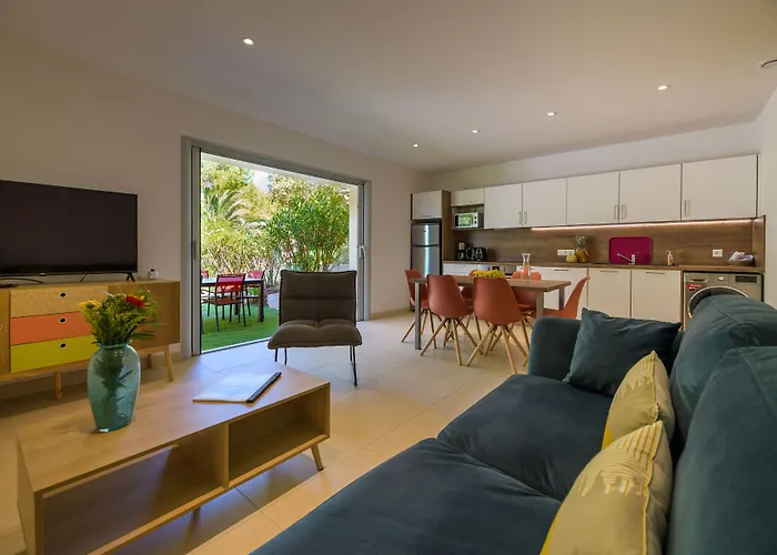 Vakantiehuis Les Pins De Santa Giulia Porto-Vecchio (Corsica)